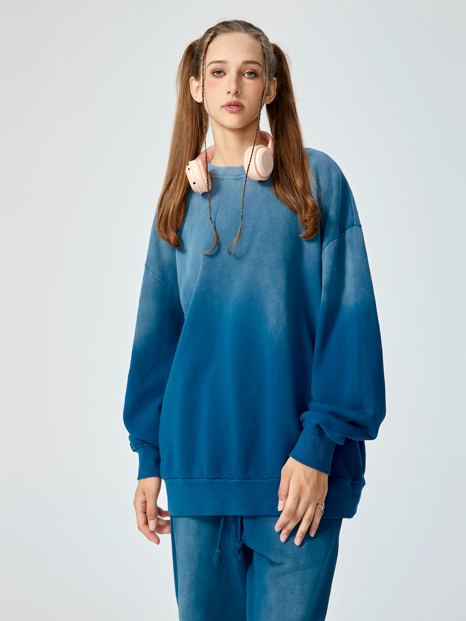 Snow Wash Oversized Blue Crewneck Sweatshirt