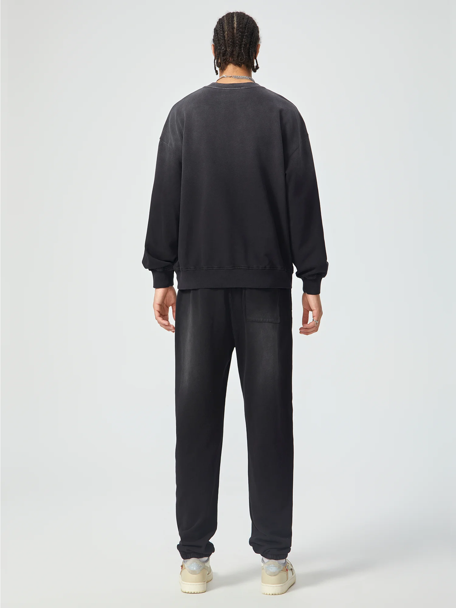 Snow Wash Oversized Black Crewneck Sweatshirt
